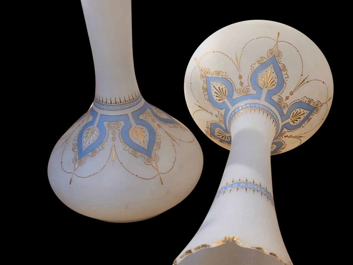 Paire de vases en opaline  émaillée XIX ème siècle  h 45 cm-photo-3