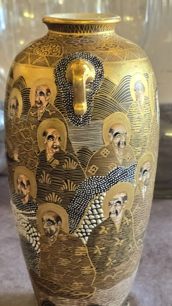 Antique Small Japanese Satsuma Vase, Meiji–taishō Period-photo-2