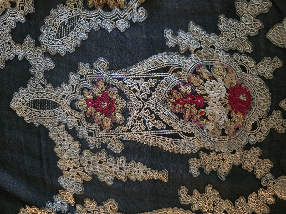 Antique Shawl In Espolined Silk Muslin-photo-2