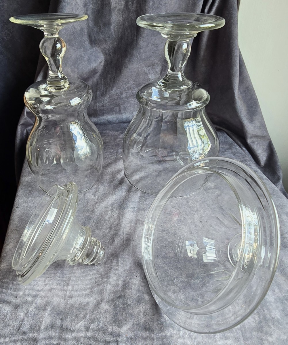 Paire de drageoirs anciens en cristal taillé avec couvercles-photo-2