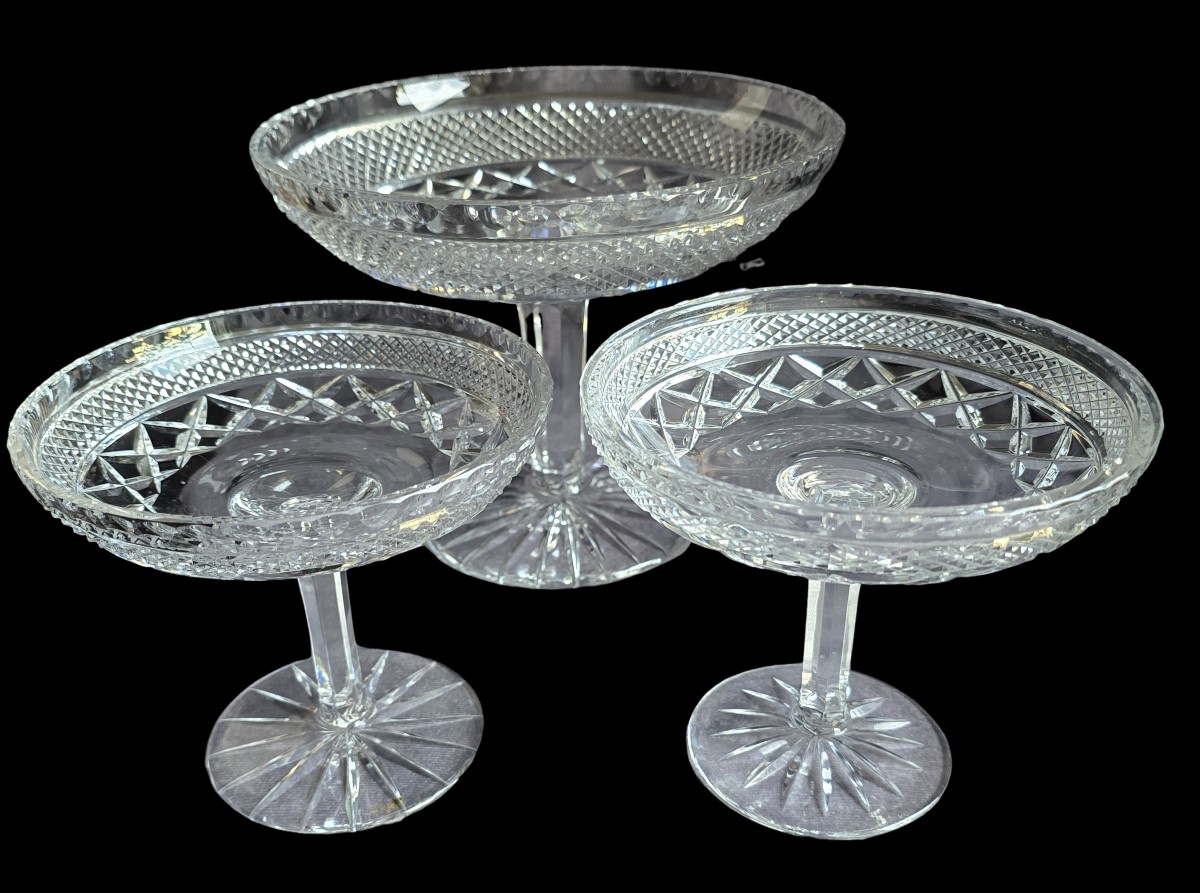 ensemble de 3 anciennes coupes sur pied en cristal taillé-photo-2