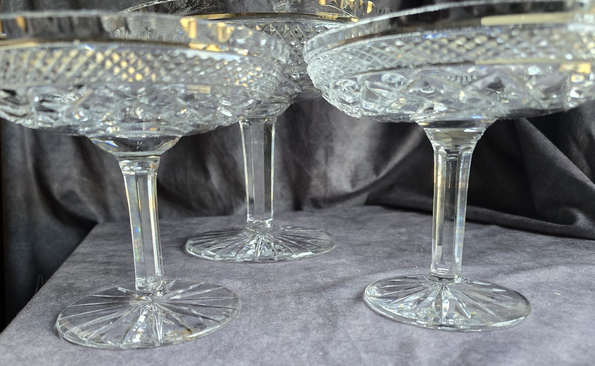 ensemble de 3 anciennes coupes sur pied en cristal taillé-photo-3