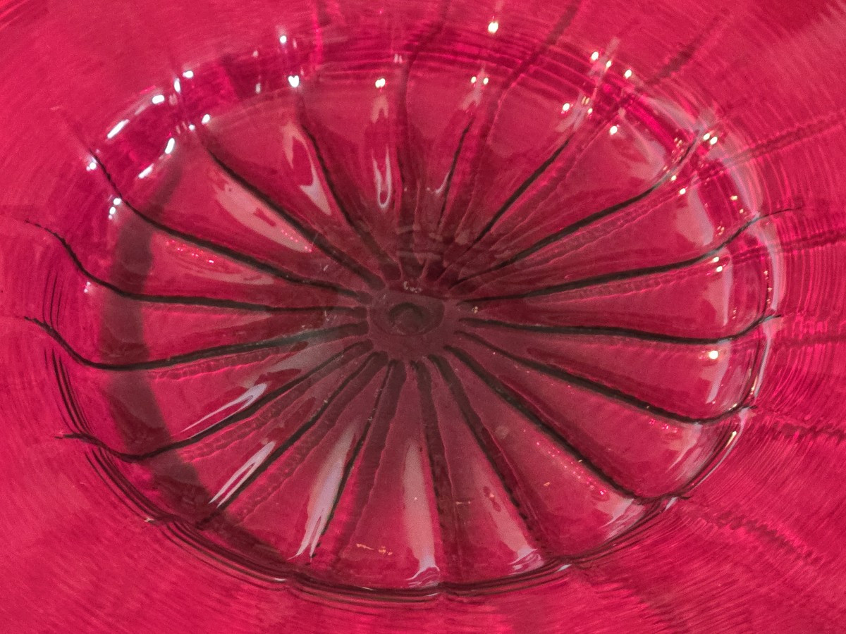 Ancien plat en verre soufflé de Murano, rouge, milieu du XXe siècle, 43 cm diamètre-photo-1