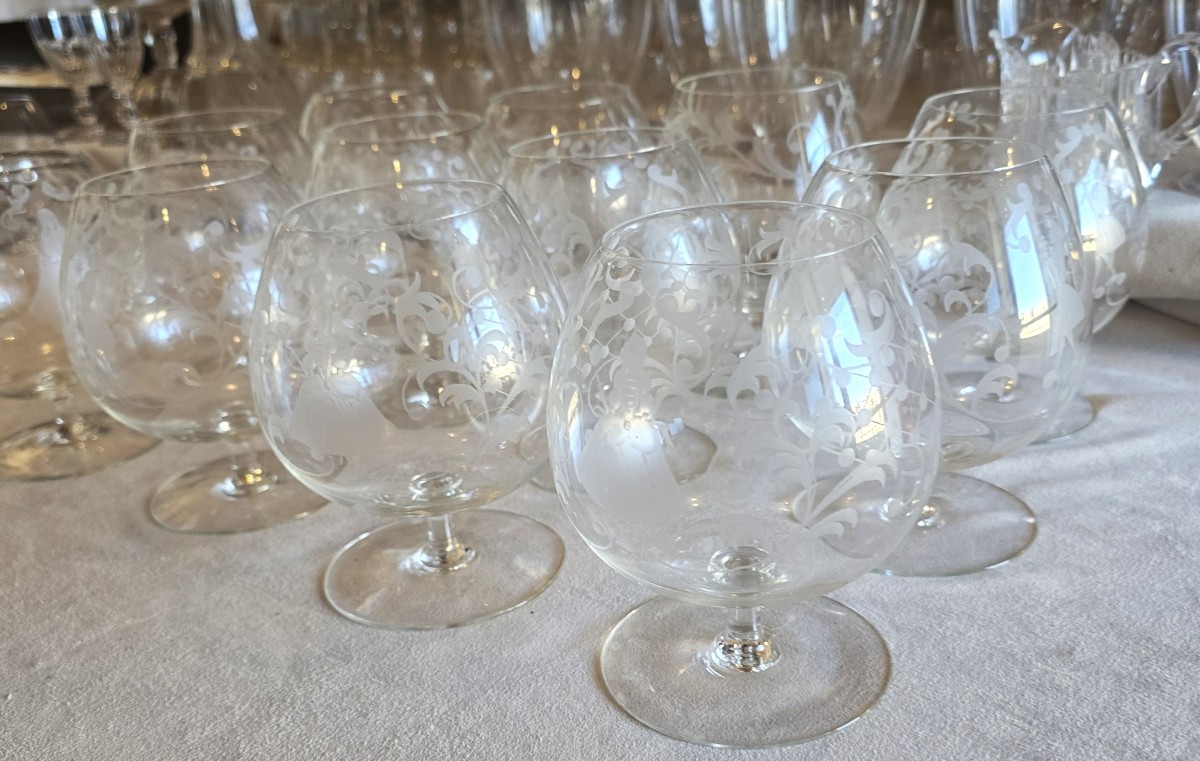 Set Of 12 Antique Venetian Glasses In Blown And Engraved Glass, Murano, 1960s