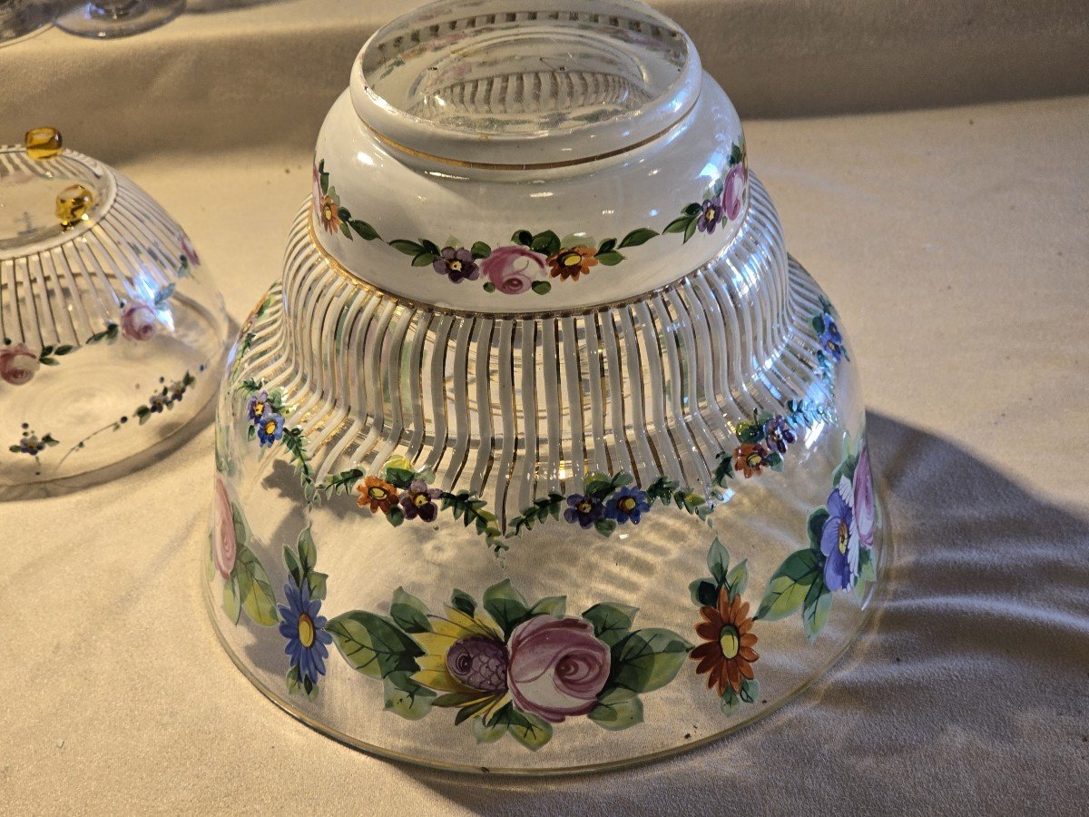 Set  Antique Bowl And Lidded Bonbonnière In Enameled Glass-photo-3