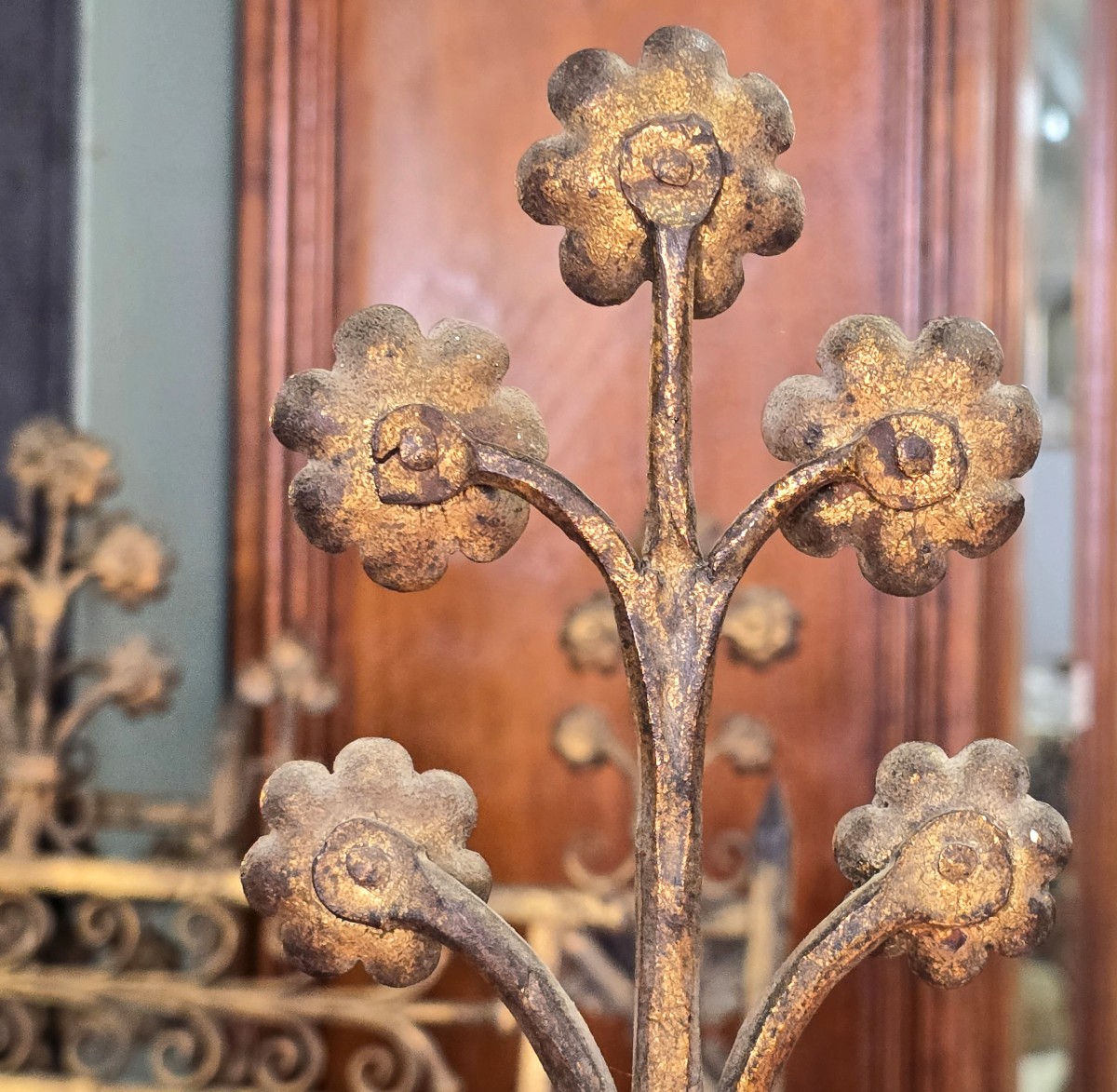 Antique Interior Wrought‑iron Gilded Grille – Italy, First Half Of The 20th Century.-photo-3