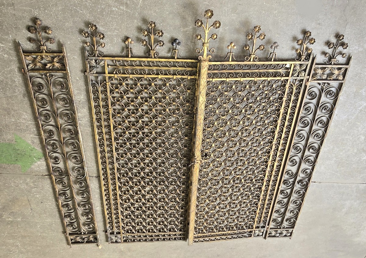 Antique Interior Wrought‑iron Gilded Grille – Italy, First Half Of The 20th Century.