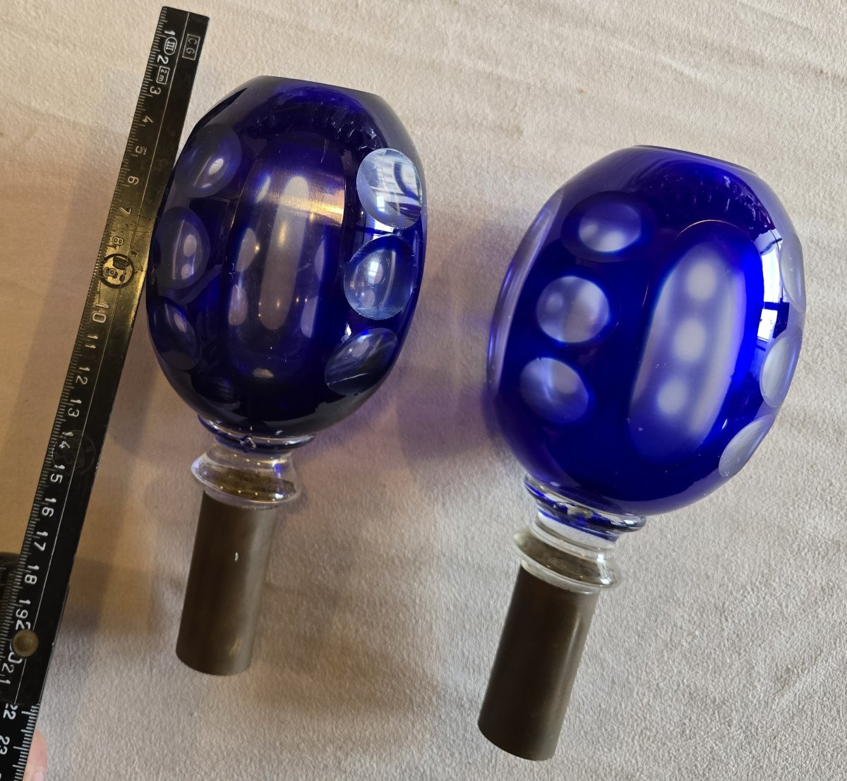 paire d'anciennes boules d'escalier en cristal taillé-photo-3