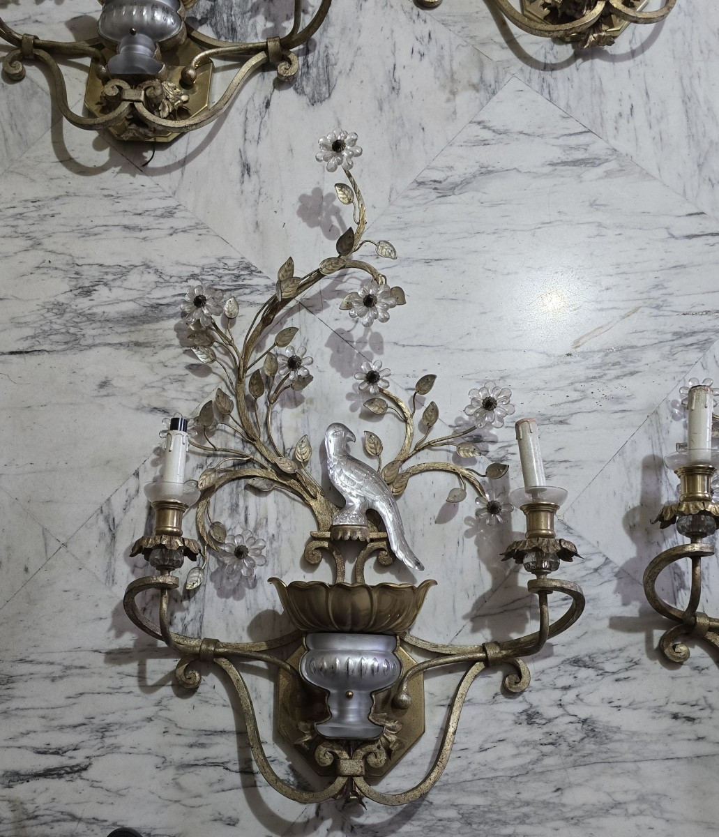 Large Pair Of Vintage Parrot‑themed Wall Sconces In Iron And Crystal, Banci, Circa 1980-photo-3