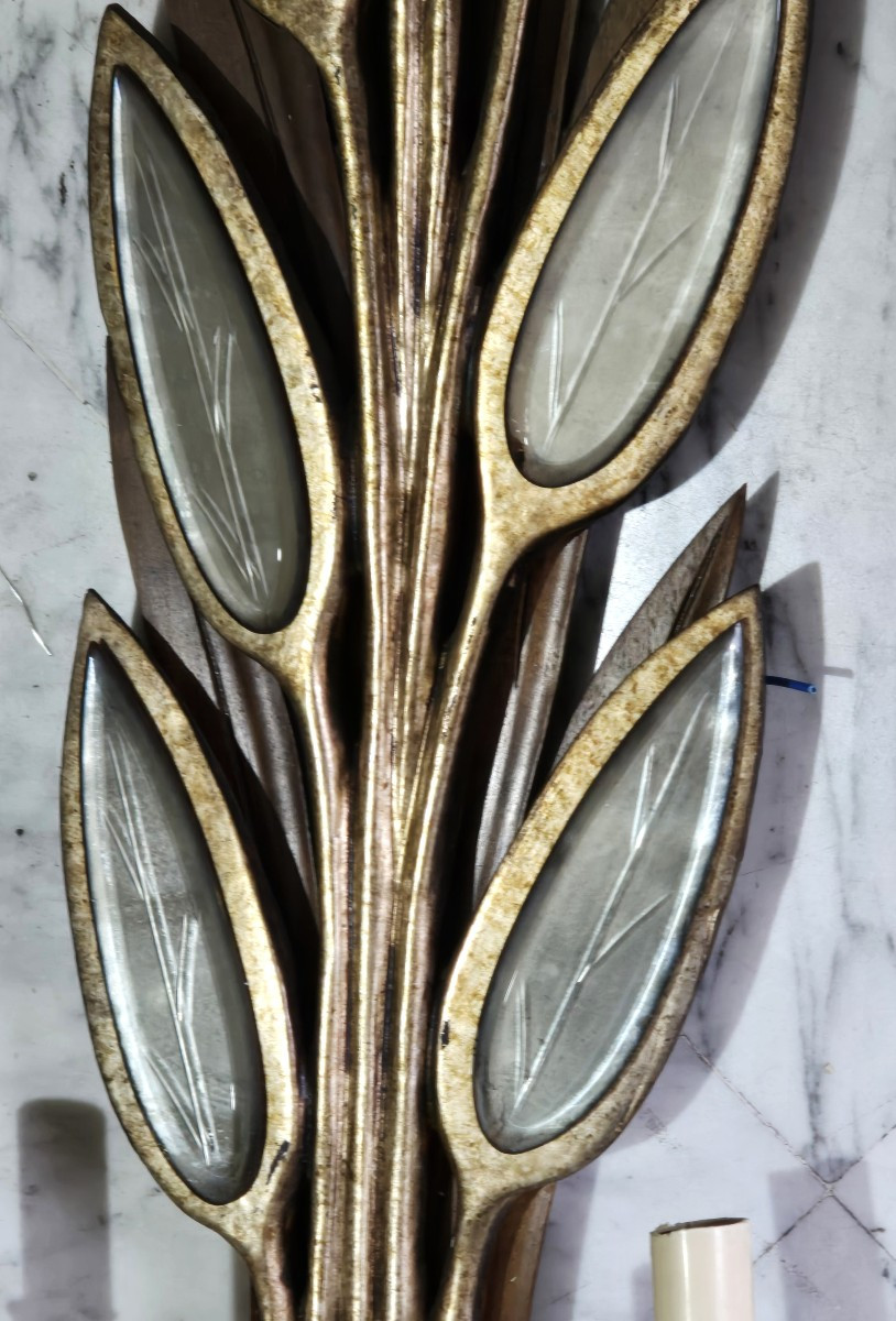 Grande paire d’appliques ramage en bois  et miroirs style Hollywood Regency vers 1970-photo-1