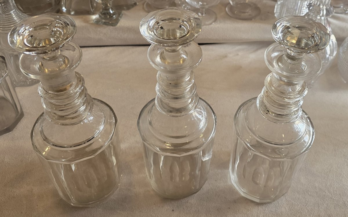 Lot Of Three Antique Carafes N. 2, N. 3, N. 4 In Cut Crystal  Faceted – Early  XX Th Century-photo-1