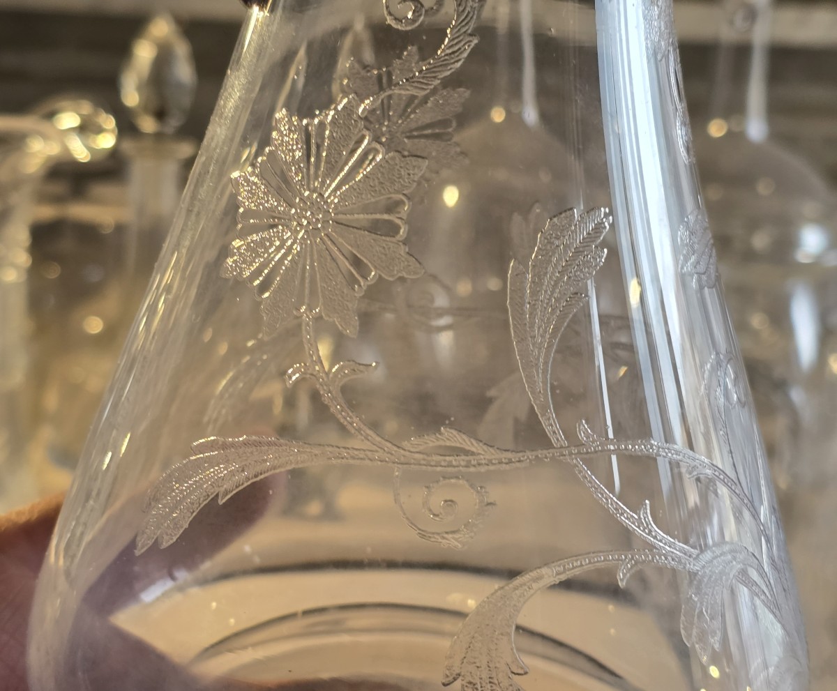 Pair Of Antique Art Nouveau Blown And Engraved Glass Ewers-photo-4