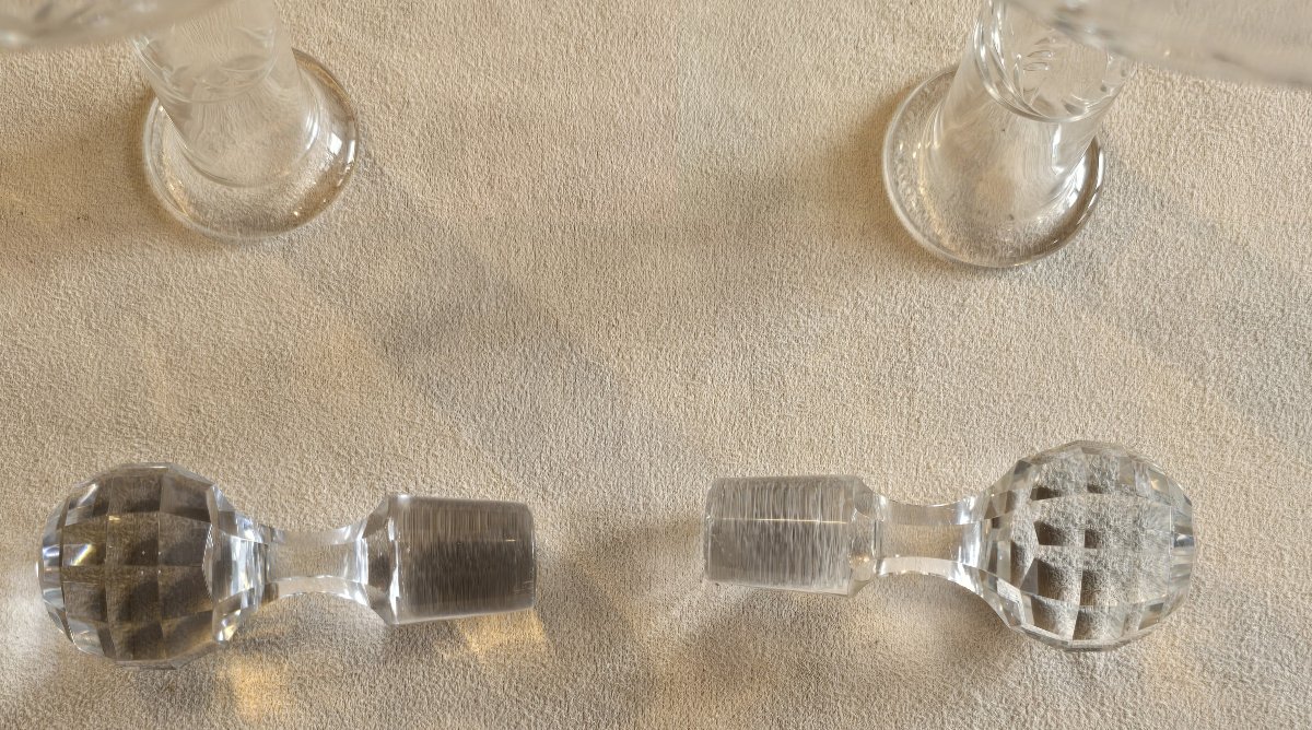 Lot de deux carafes anciennes cristal  Baccarat décor de marguerites, fin XIX ème siècle-photo-3