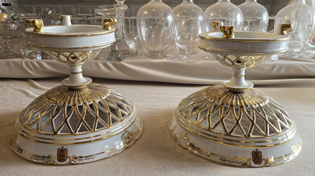 paire de coupes sur pied ajourées armoriées porcelaine de Paris XIXème siècle-photo-3