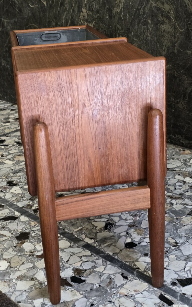 Danish Teak Planter Side Table By Arne Wahl Iversen, 1960s-photo-4