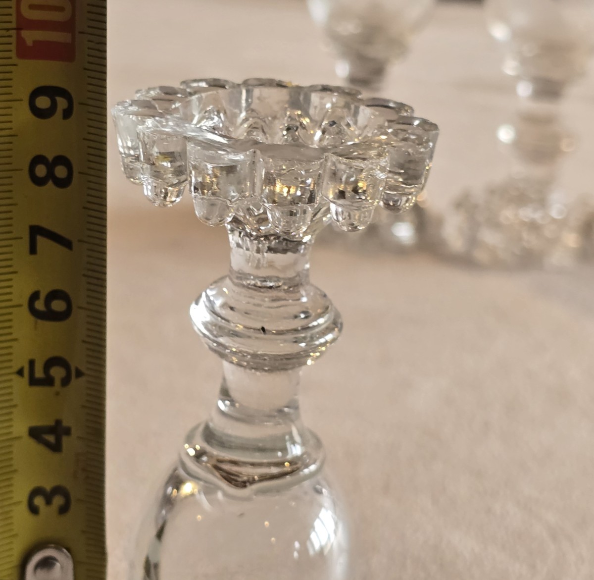  ensemble de 6 anciens verres à liqueur XIX ème s en verre moulé et gravé-photo-3