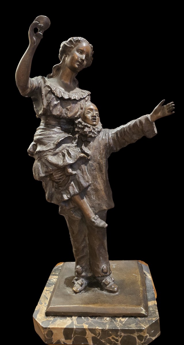 Art Deco Bronze Sculpture With A Brown Patina: Pierrot And A Young Woman