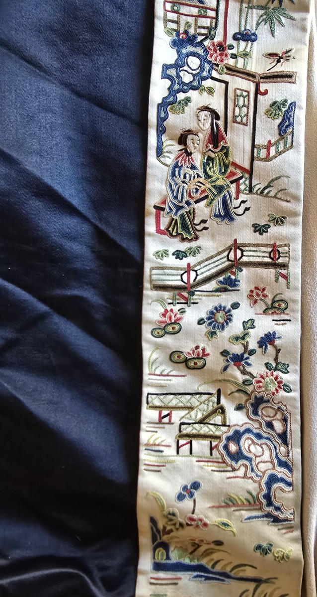 Antique Manchu Silk Embroidered Jacket, China, Qing Dynasty (late 19th – Early 20th Century)-photo-5
