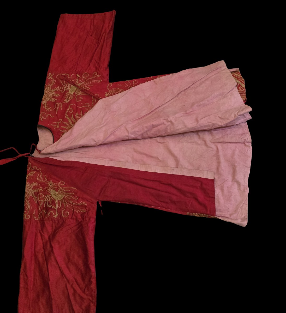 Ancienne robe chinoise cérimonielle en soie rouge brodée de dragons – Début XXᵉ siècle -photo-1