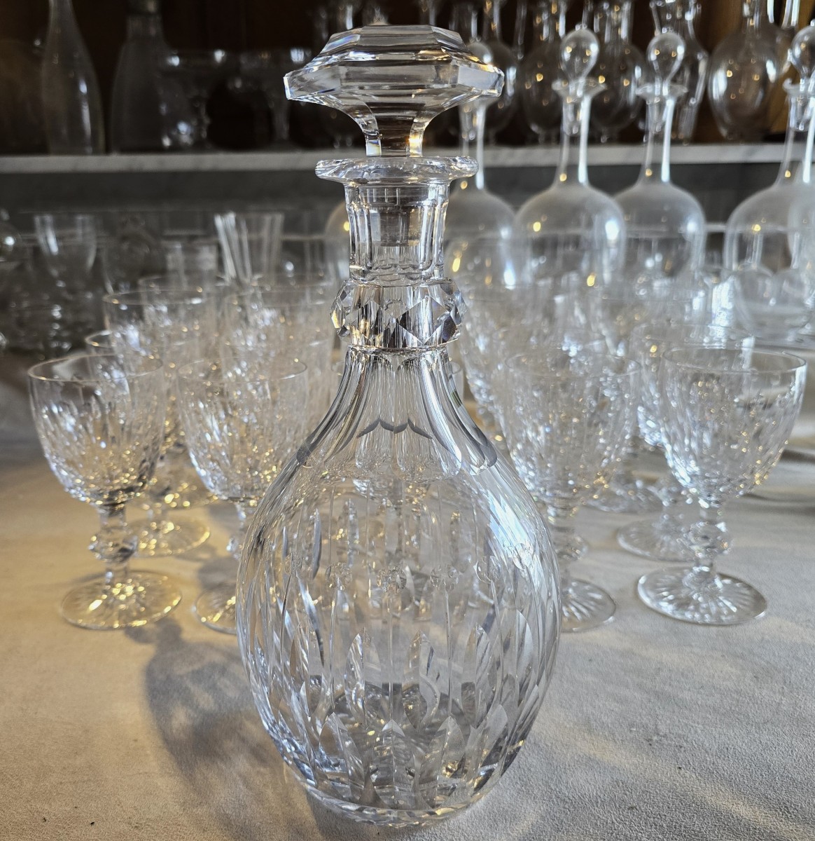 Antique Lemberg Crystal Glassware Set, 25 Pieces – Deep‑faceted Pattern