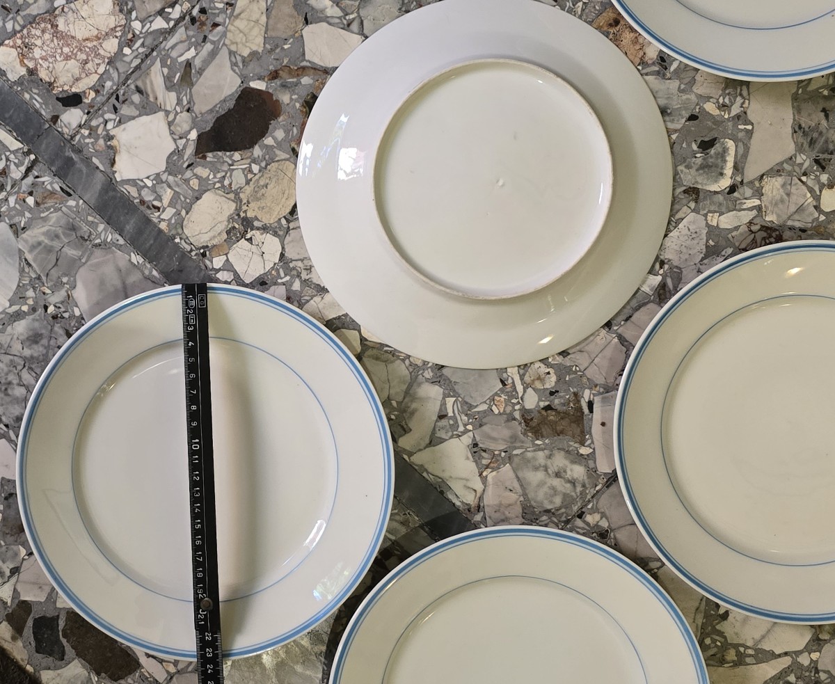 Lot de 18 assiettes anciennes en porcelaine, attribuées à Ginori, fin XIXᵉ siècle-photo-3