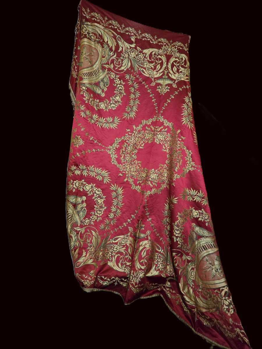 Antique Double Bedspread Made Of San Leucio Silk Damask-photo-2