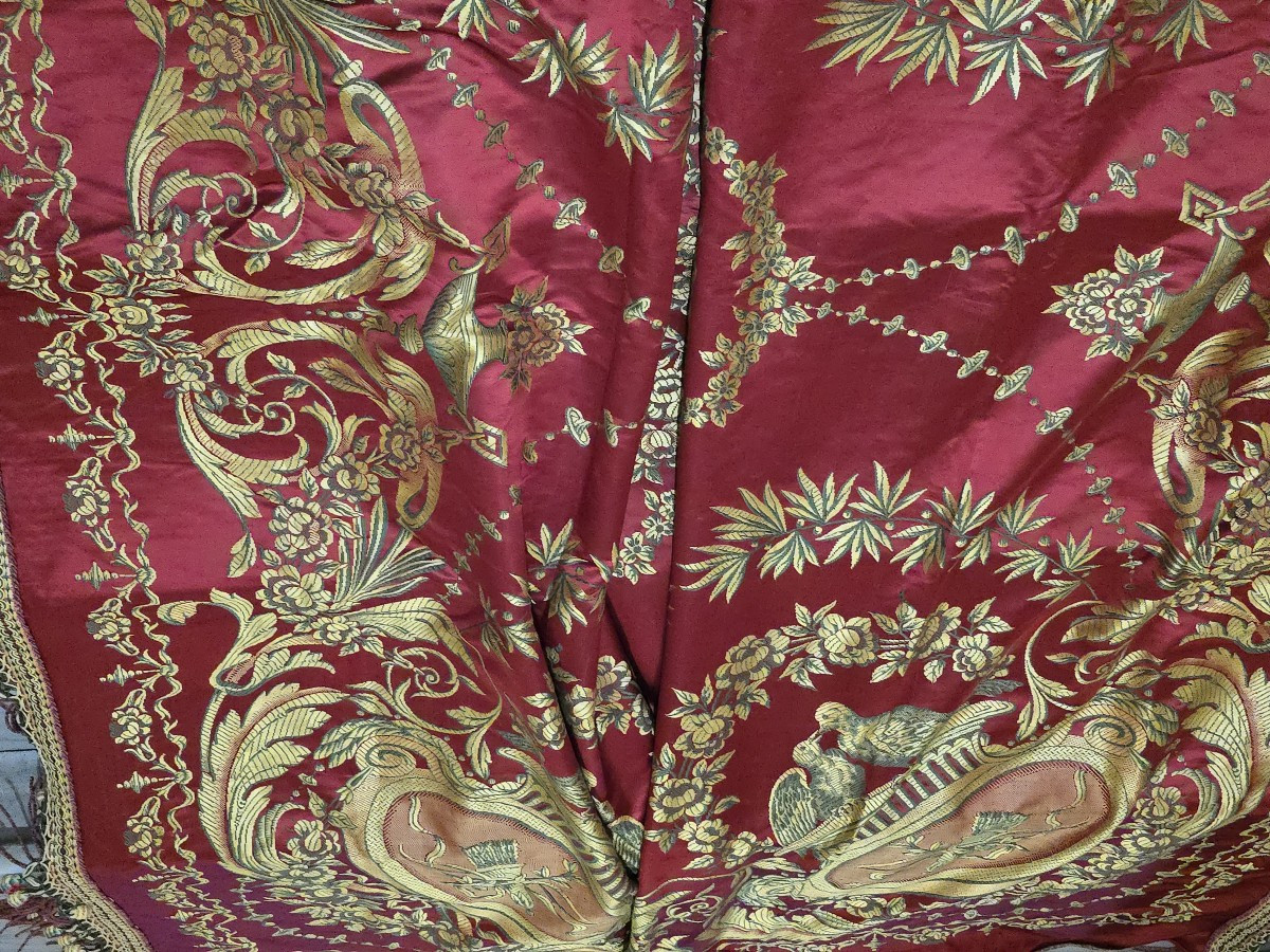 Antique Double Bedspread Made Of San Leucio Silk Damask-photo-4
