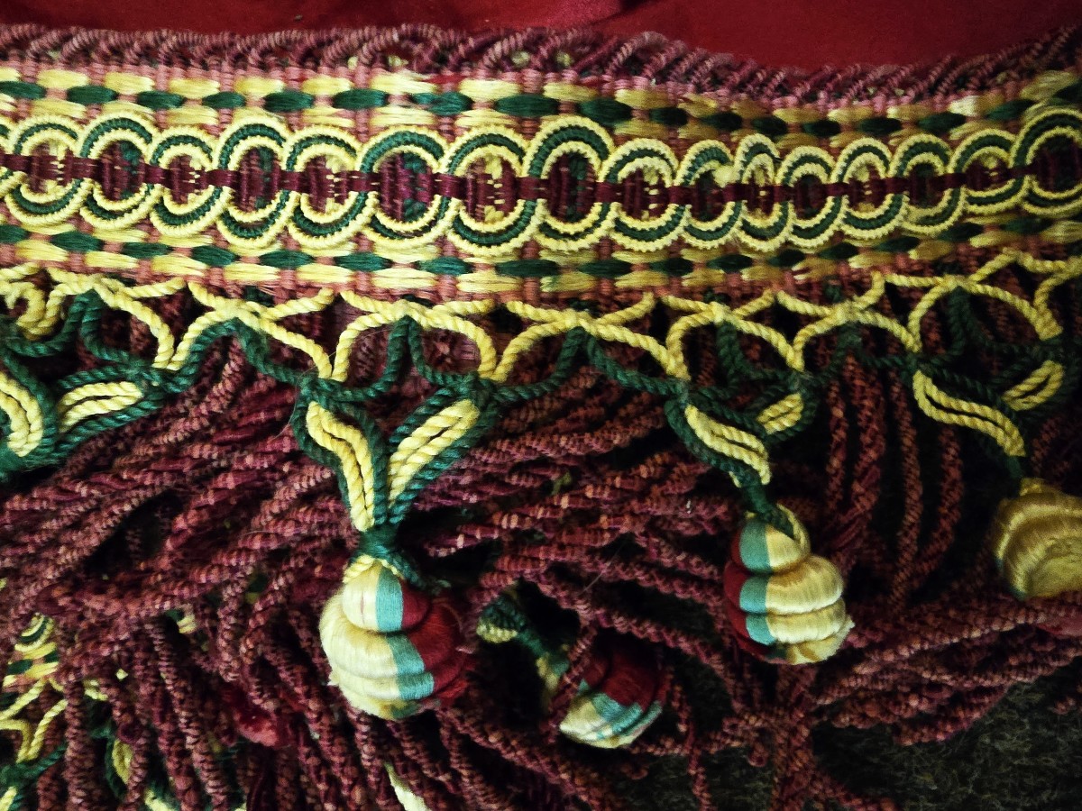 Antique Double Bedspread Made Of San Leucio Silk Damask-photo-3