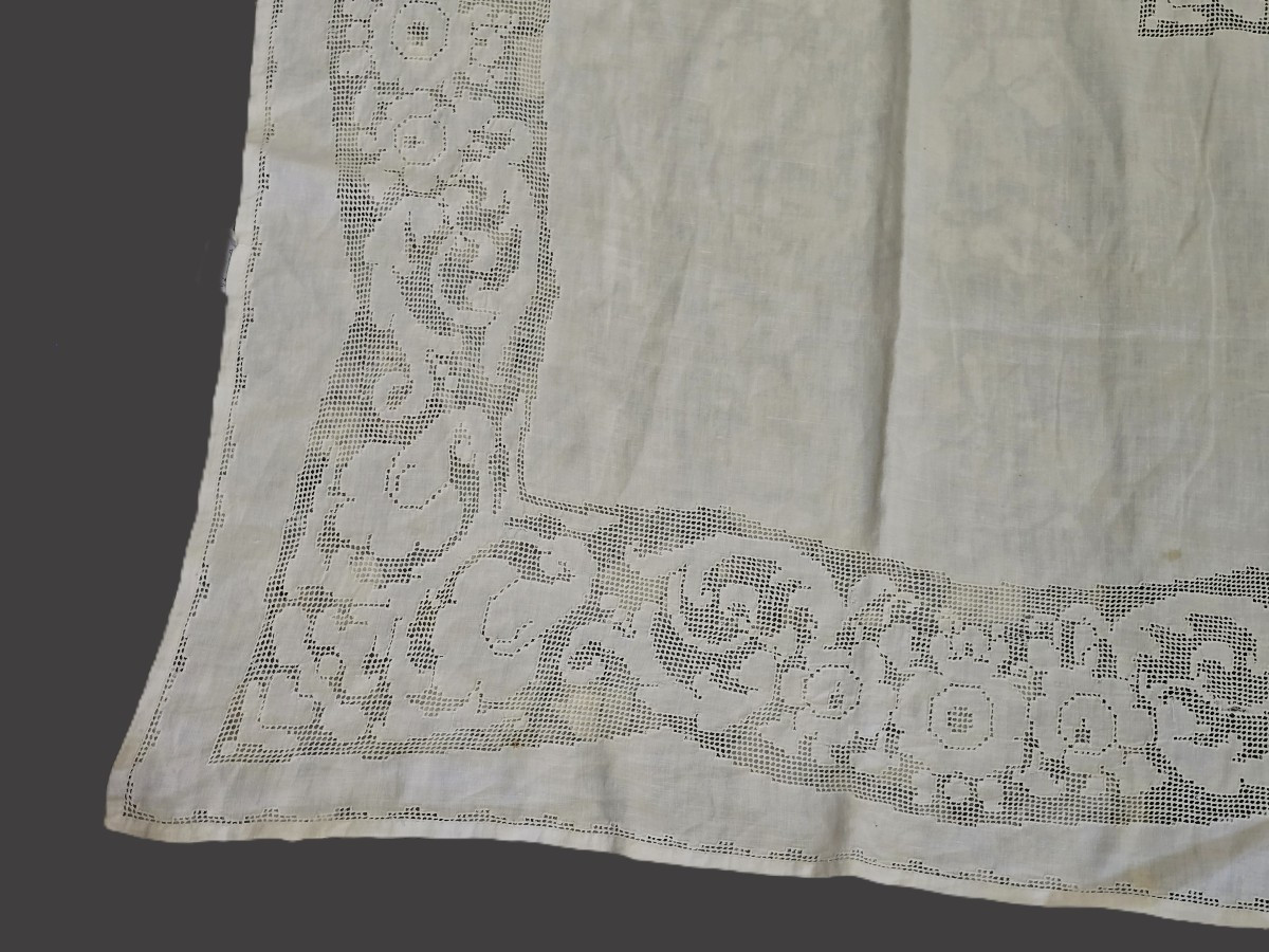 Antique Linen Tablecloth Embroidered In Drawn Thread Work-photo-4