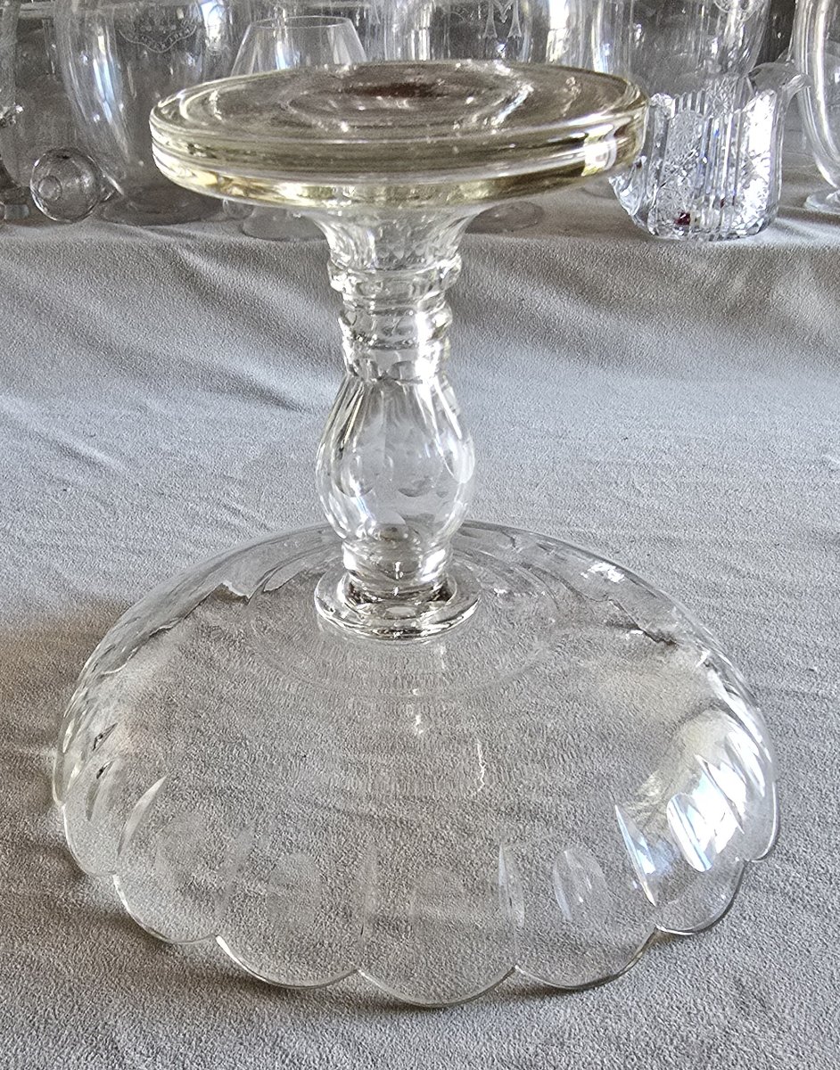 Ancienne coupe sur pied en cristal soufflé et taillé, fin XIXᵉ – début XXᵉ siècle-photo-3