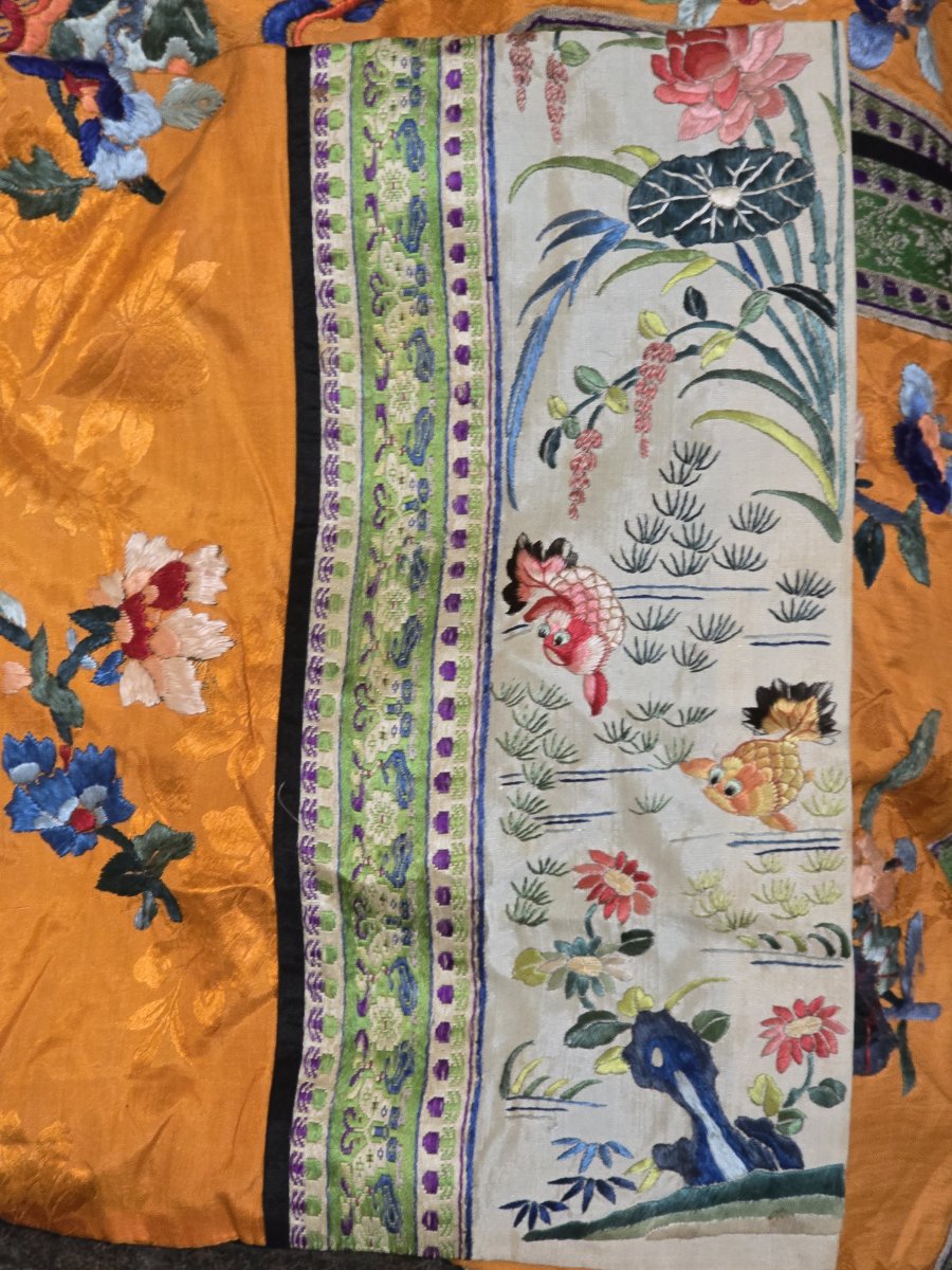 Traditional Chinese Silk Embroidered Clothing Sets, Early 20th Century-photo-2