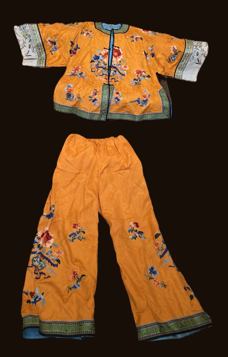 Traditional Chinese Silk Embroidered Clothing Sets, Early 20th Century