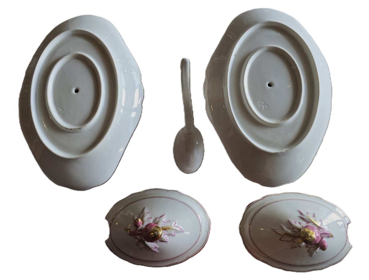 Paire de saucières anciennes en porcelaine, fin XIXᵉ siècle -photo-1