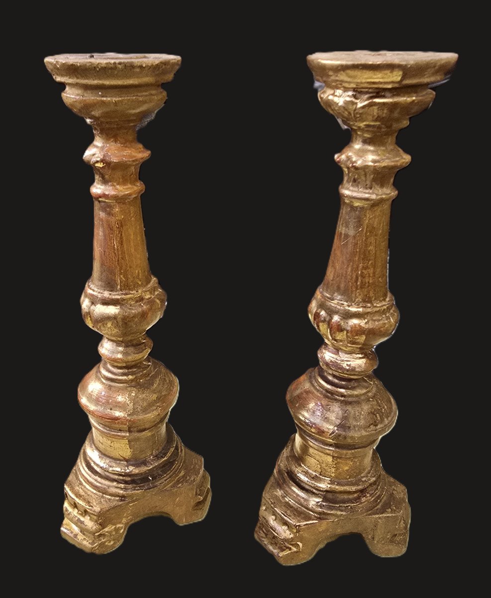 ancienne paire de chandeliers en bois sculpté et doré, Italie XIX ème siècle-photo-2