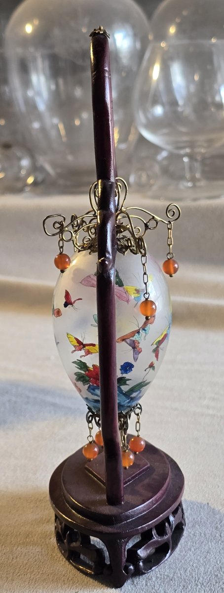 Painted Egg Suspended In A Carved Wooden Holder, China, 20th Century-photo-3