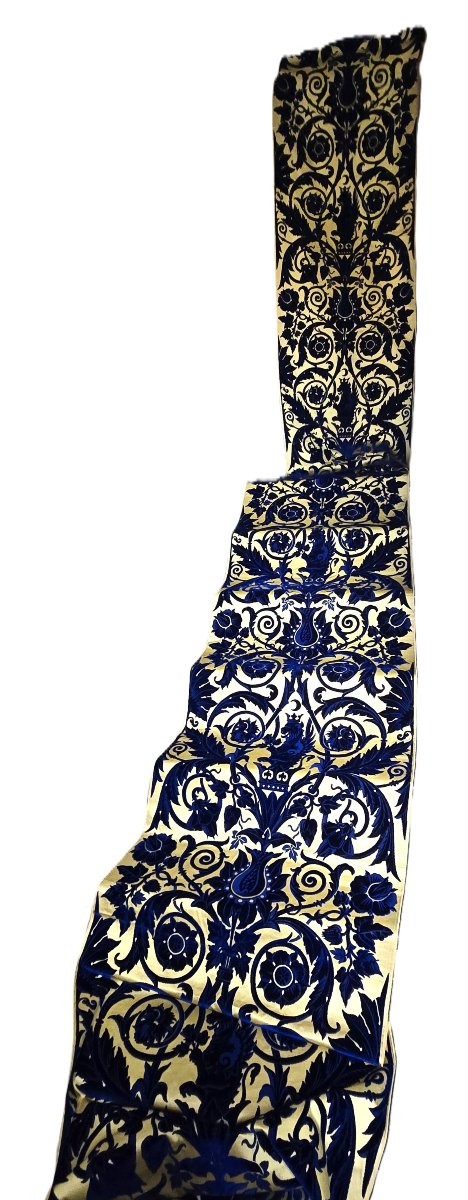 Exceptional Length Of Antique Venetian Velvet Made Of Pure Silk, End Of XIX C Beginning XX C