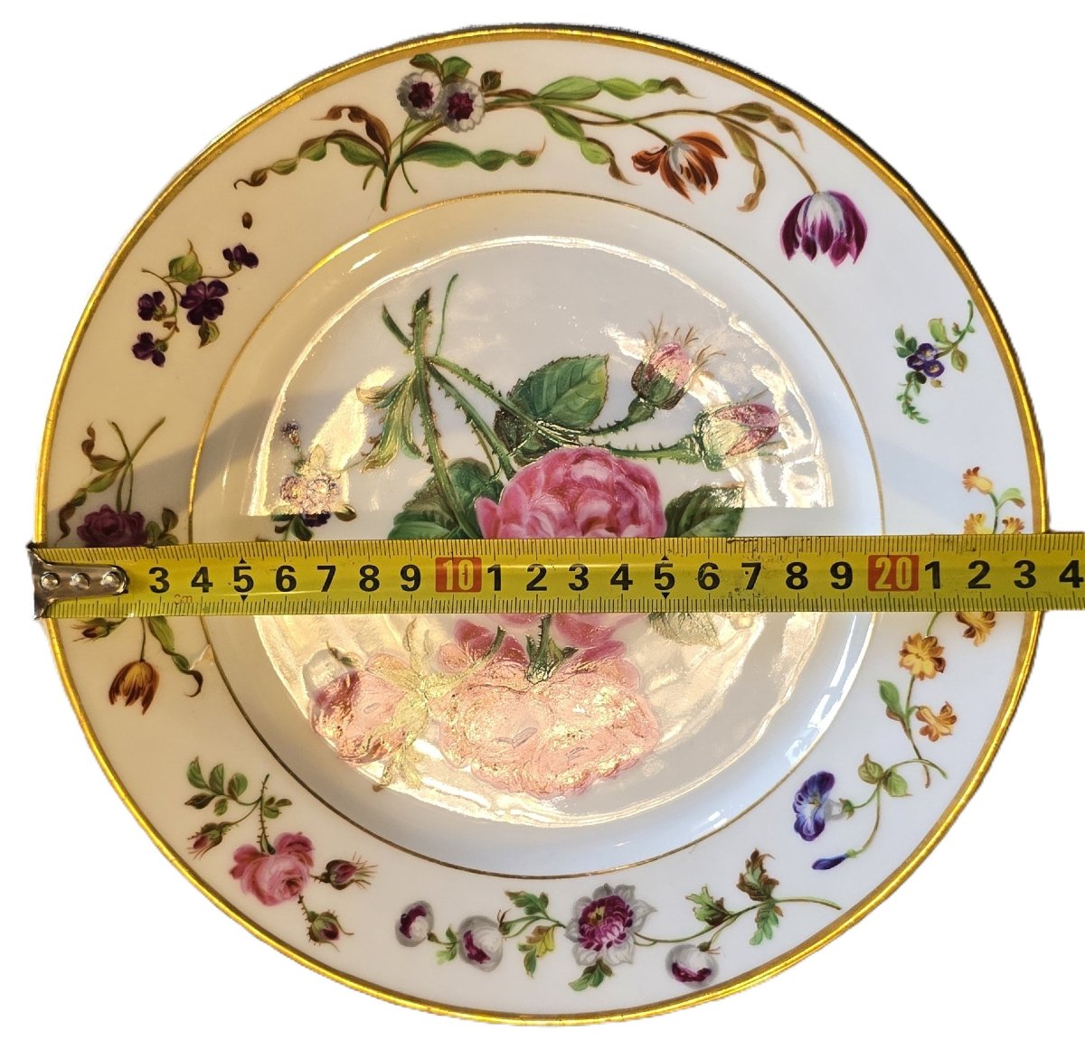 Ancienne assiette en porcelaine de Paris à décor de roses – fin XIX ème siècle-photo-2