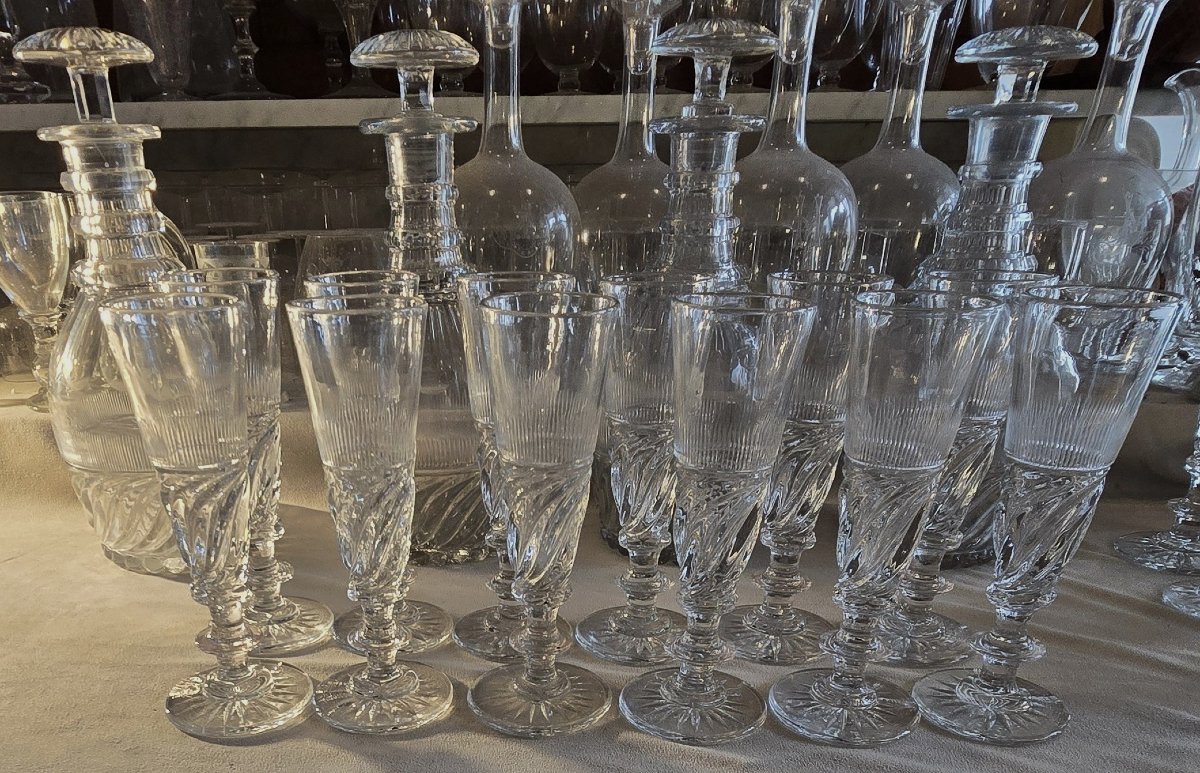 Set Of 12 Crystal Flutes, “ss” Model, Baccarat Or Saint-louis, Restoration Period-photo-2