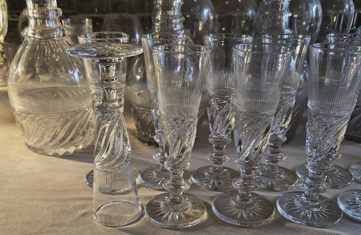 Set Of 12 Crystal Flutes, “ss” Model, Baccarat Or Saint-louis, Restoration Period-photo-4