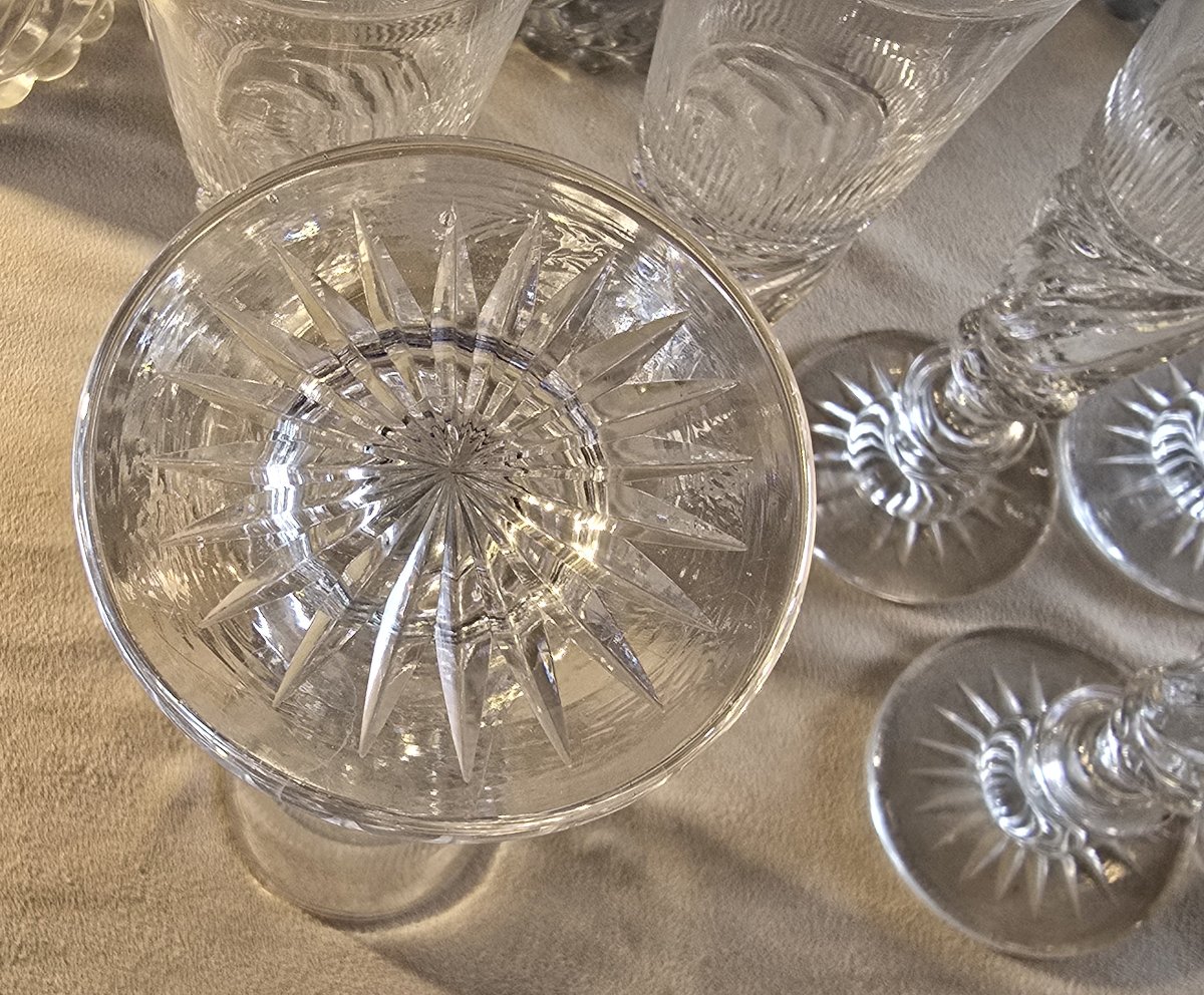 Set Of 12 Crystal Flutes, “ss” Model, Baccarat Or Saint-louis, Restoration Period-photo-4