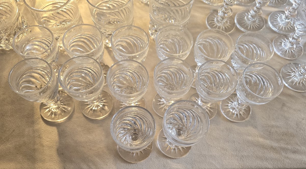 Set Of 12 Crystal Glasses, Known As The “ss” Model By Baccarat Or Saint-louis, From The Restoration Period-photo-3