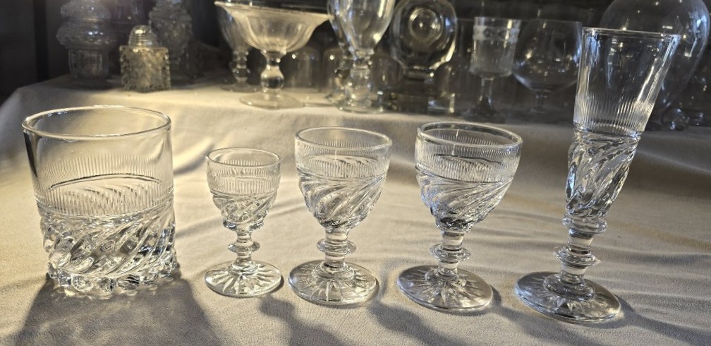 Lot Of 8 Crystal Glasses, Known As The “ss” Model By Baccarat Or Saint-louis, From The Restoration Period-photo-2