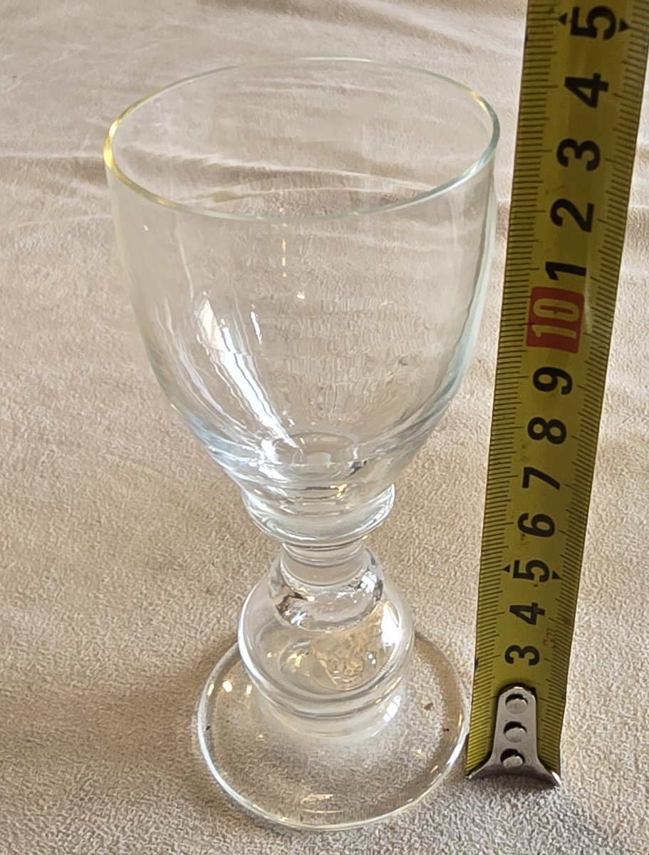 Paire de verres anciens avec monnaie intégrée dans la masse du verre-photo-5