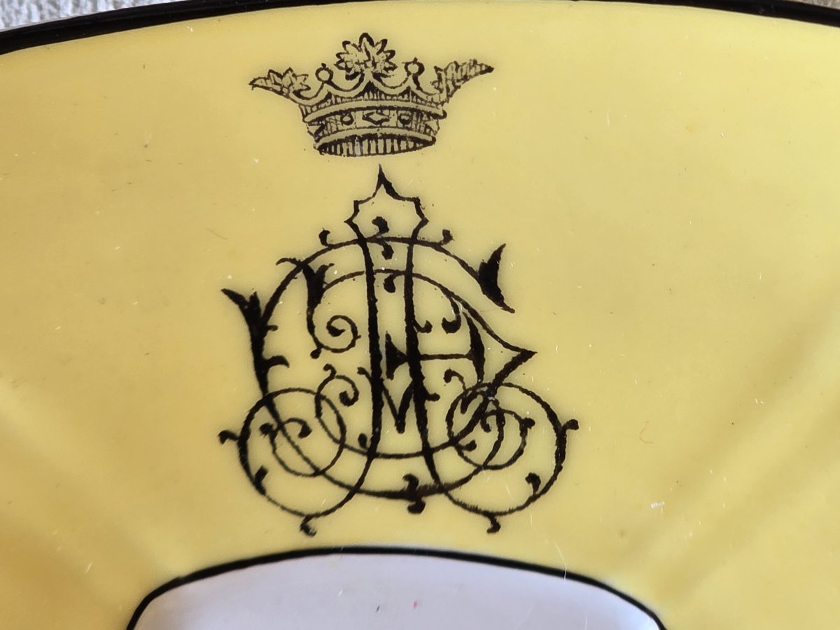  12 micro tasses  anciennes porcelaine  Kuznetsov, Russie  monogramme  couronne, vers 1890-1910-photo-3