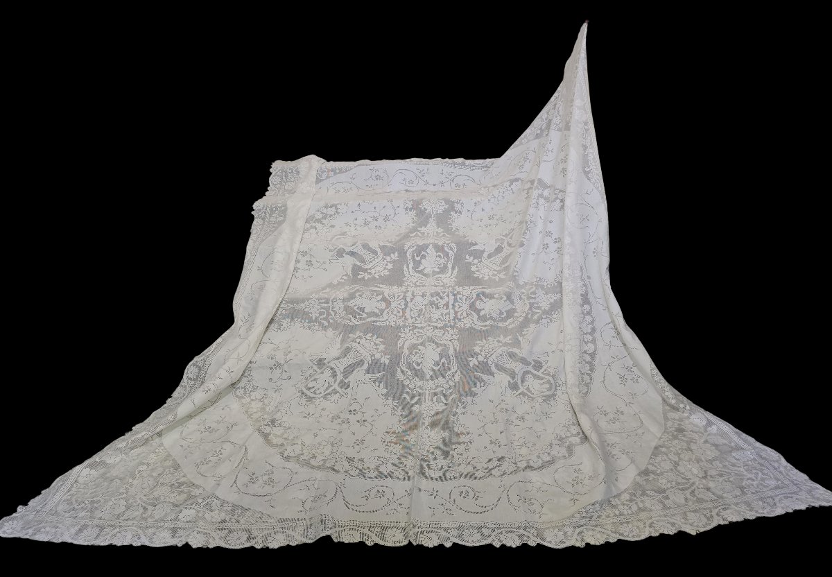 Ancien Couvre‑lit en lin brodé main , Italie, début XXᵉ siècle