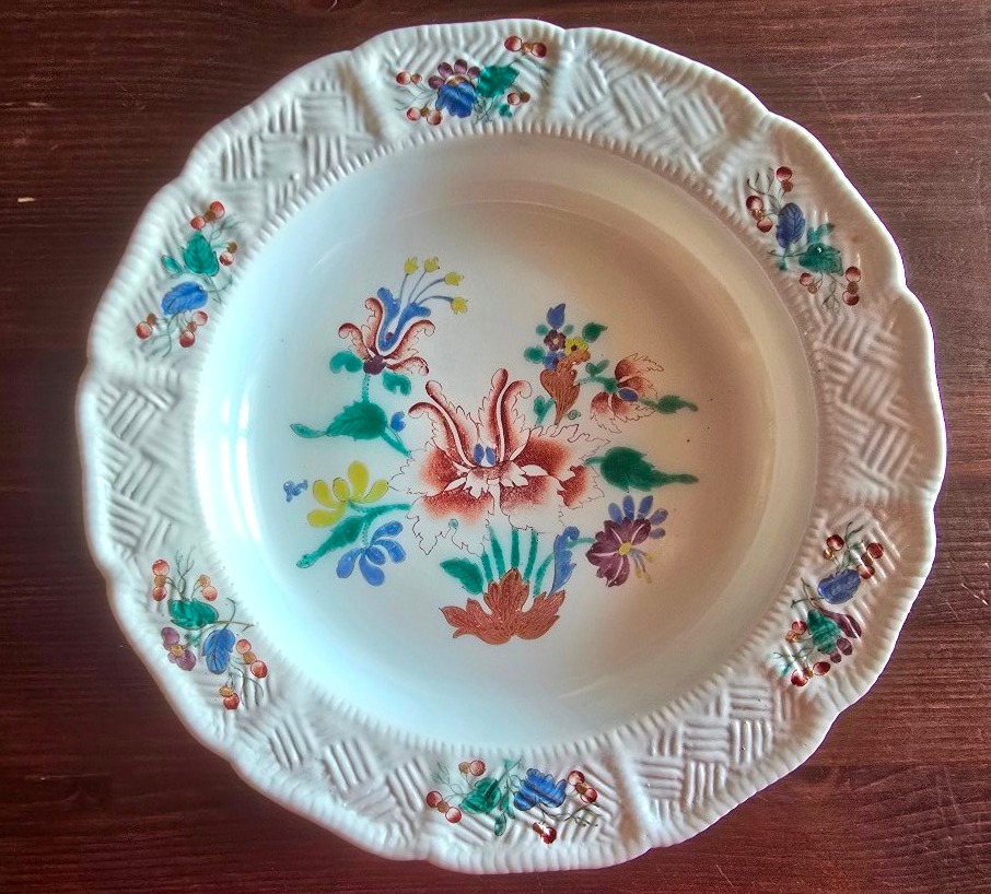 Assiette en porcelaine Ginori Doccia XVIII eme siecle