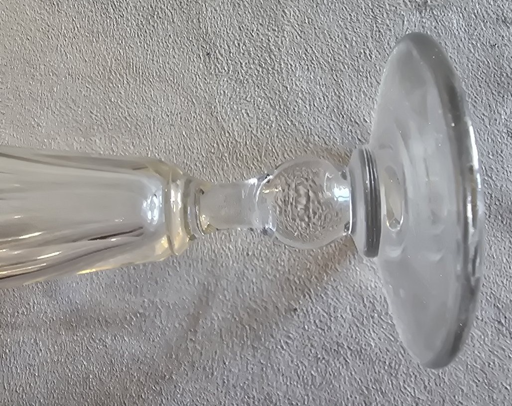  Lot de 12 anciennes flûtes à champagne en cristal taillé, debut XX ème siècle-photo-3