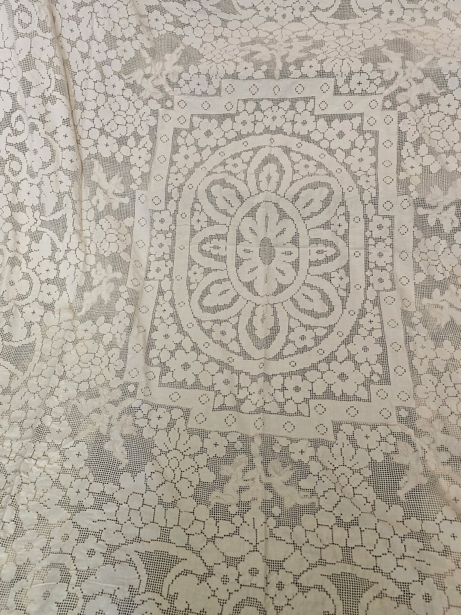 Antique Bedspread Hand-embroidered In The Sicilian "sfilato" Style, Mid-20th Century-photo-3
