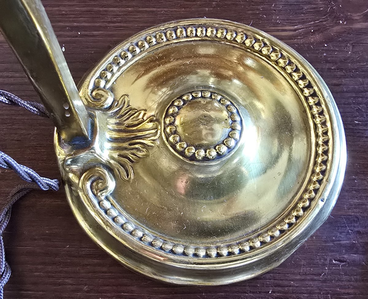 Lampe de table en laiton avec abat‑jour en cristal gravé — début XXᵉ siècle-photo-1