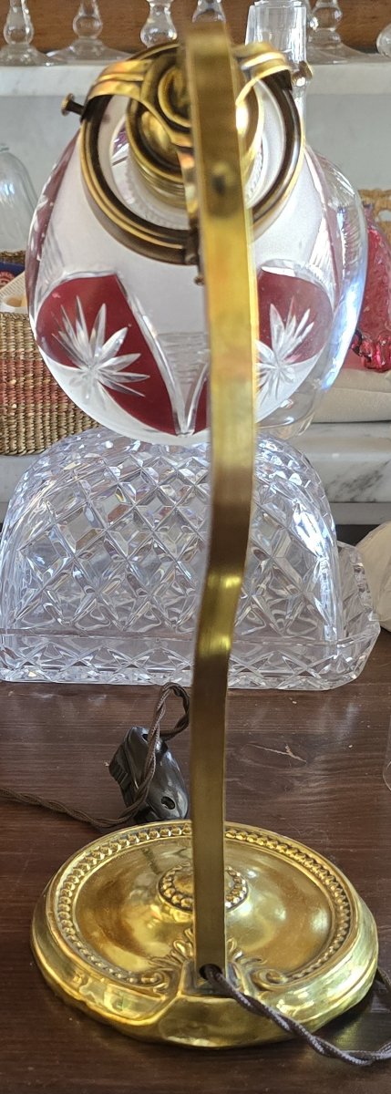 Lampe de table en laiton avec abat‑jour en cristal gravé — début XXᵉ siècle-photo-3